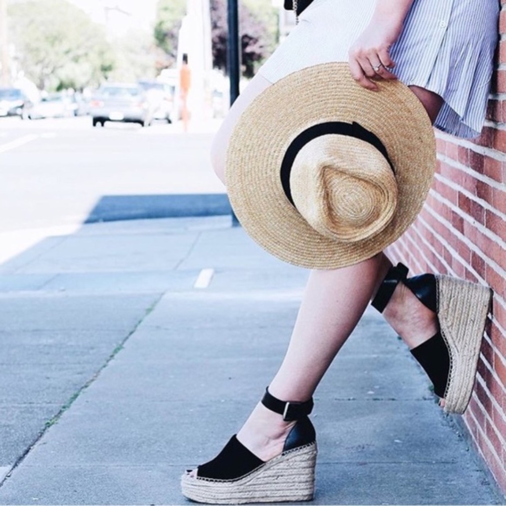 Marc Fisher Adalyn Black Wedges